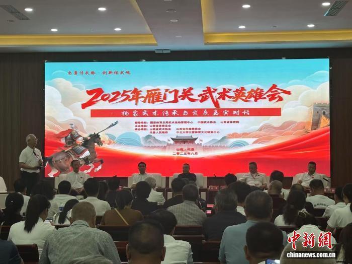 中长期发展, 教授洪浩以