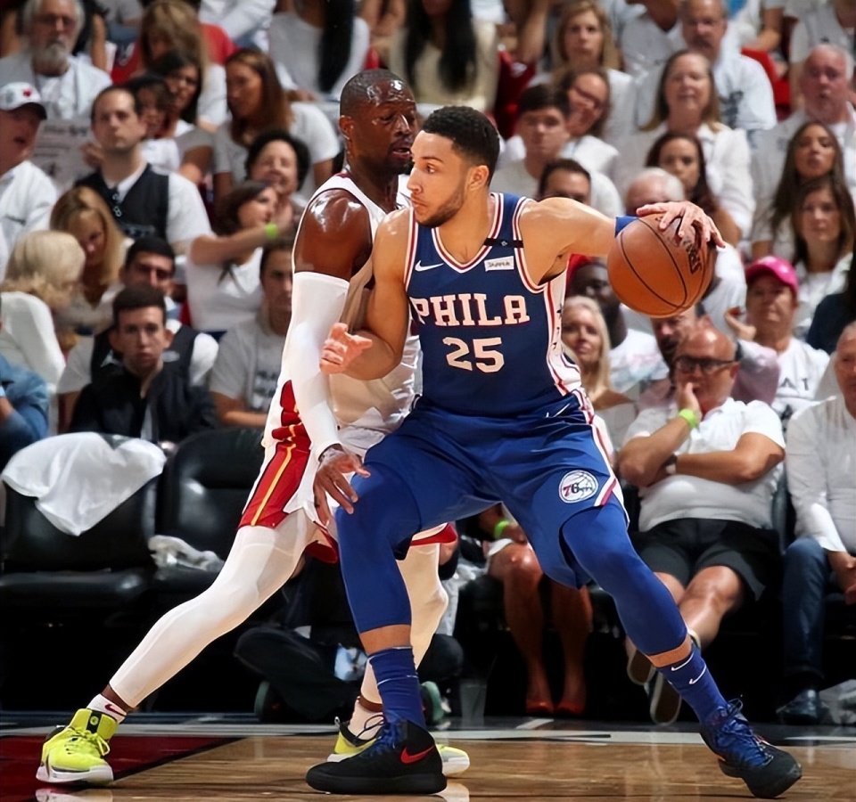 西蒙斯, 数据支持也, 导致了自作 西蒙斯, 数据支持也, 导致了自作